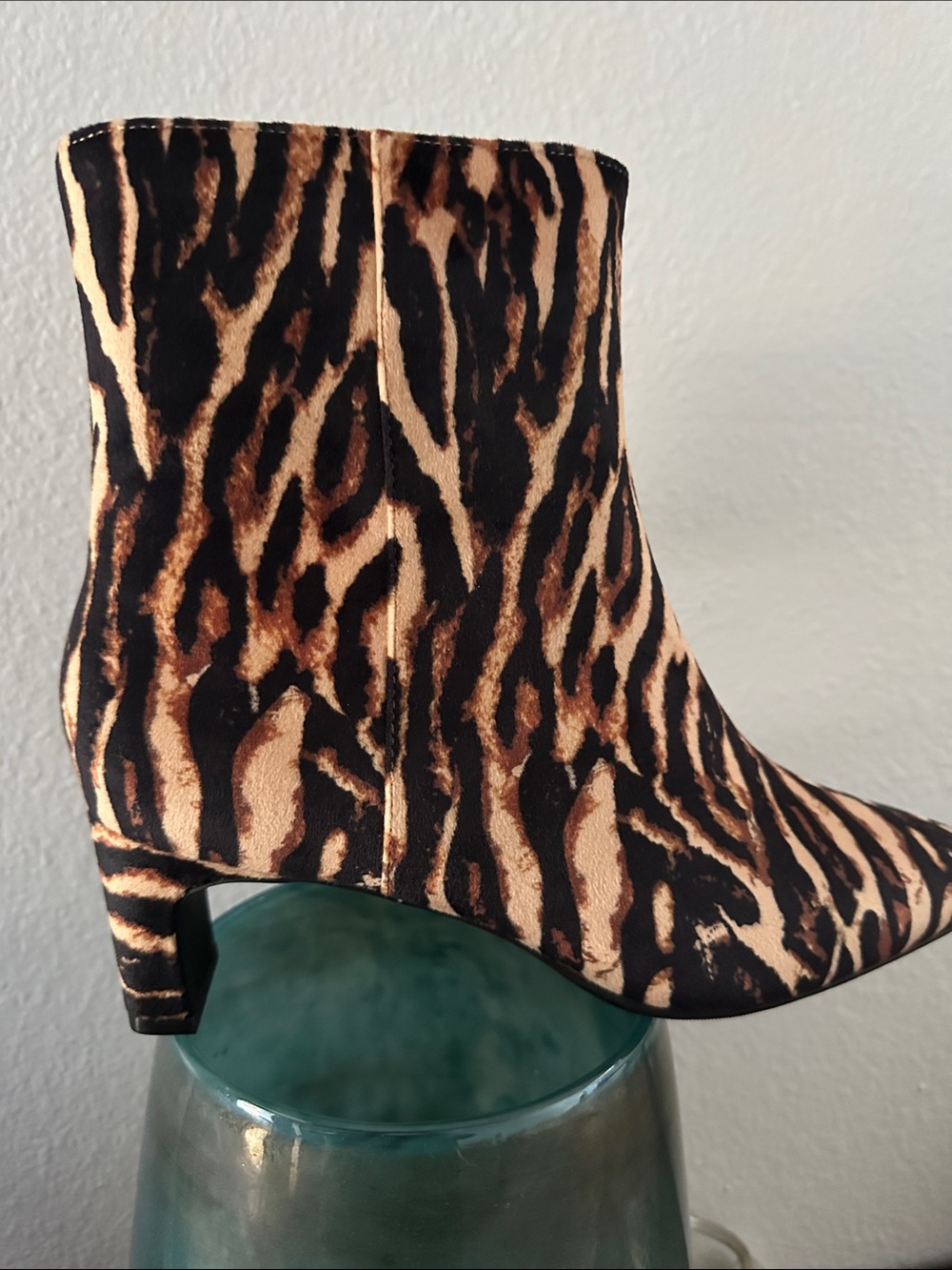 Leopard 🐆 booties